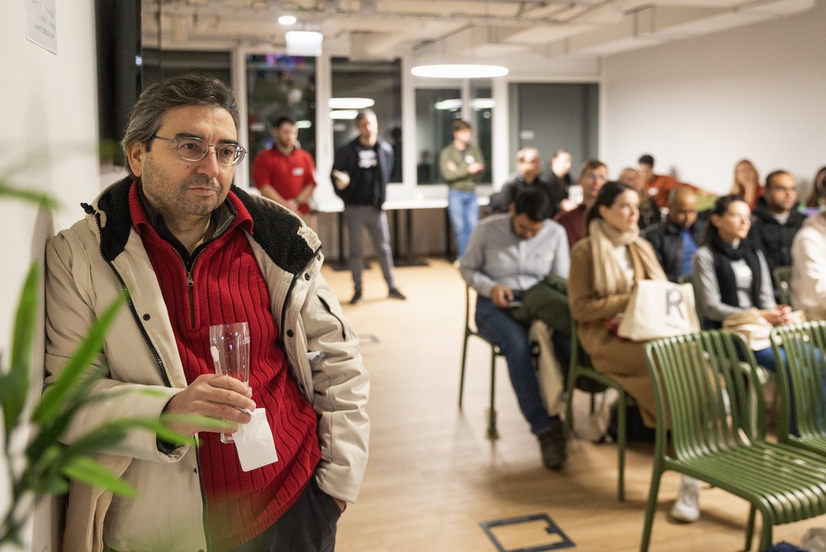 outgeekwomen's tweet image. ✨We're still buzzing from last week's #DNILisbon at @ReaktorNow! Our next event in Portugal is set for April 28th - and we'll see you at the @devexperts offices in Porto.
#womenintech #devexperts #portotech #dei