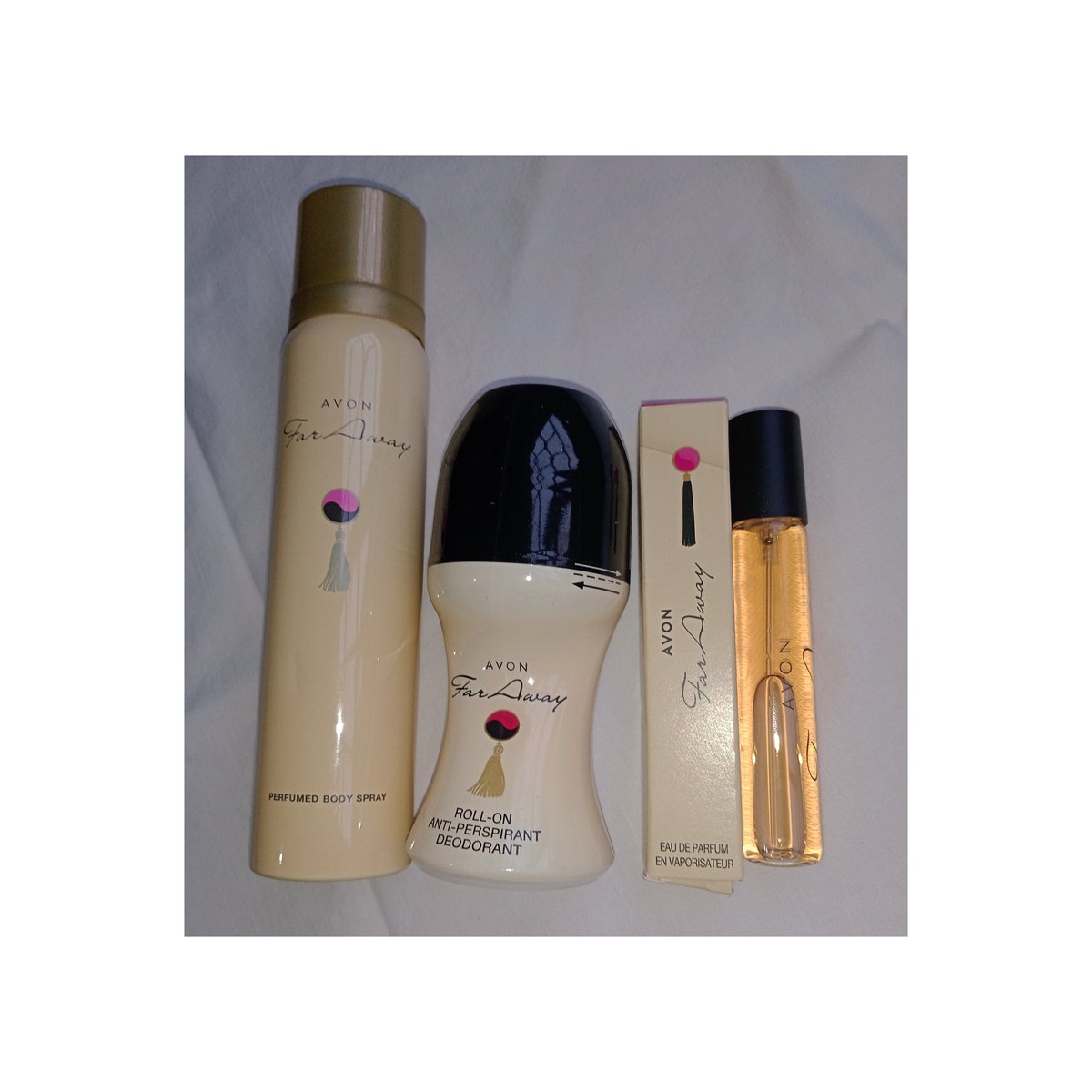 notseverussnape's tweet photo. The purse perfumes -k6500
The Far away set - k15,000
The scent mix tutti frrutti perfume-k9500
DM or text:0999055807 if interested 🤗 https://t.co/NMf4GUmPys