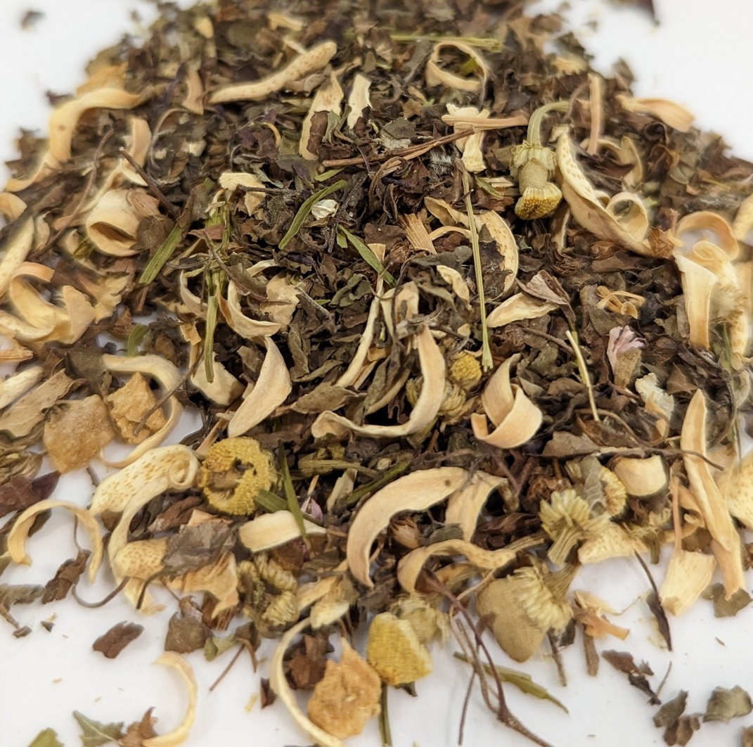 ThesaurusTea's tweet photo. Our first new collection of the year is a Darkish Crystal! A healthy dose of childhood nostalgia went into this set. This is my love letter to Jim Henson and Brian Froud, and I think I did right by them, with dynamic and rich flavors, as we drink our way through the world of Thra https://t.co/BZbjtRMetS