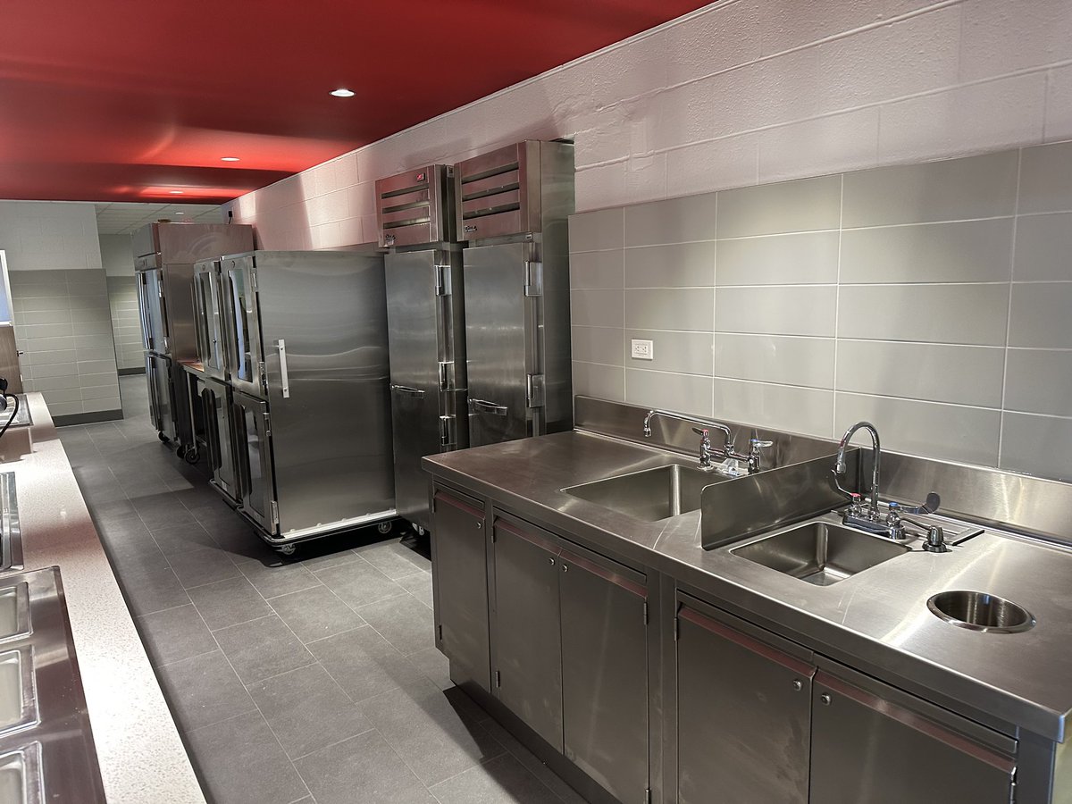 CrabtreeMcGrath's tweet photo. From a recent site visit - happy to share progress from the @CHSWmedia renovation!
Architect: @faainc
GC: Maron Construction Co., Inc.
Kitchen Equipment Contractor: Johnson-Lancaster & Associates
#K12Foodservice #foodserviceequipment #foodservicedesign #FOODSERVICECONSULTANT https://t.co/Nk58FKO9X2