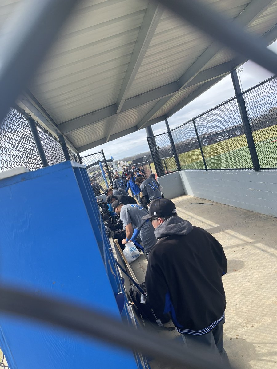 SCU defeats Baker (KS)

<a href="/kylerayres/">Ayres </a> hits a grand slam in the 7-1 win. <a href="/SCUBaseball/">SCU Baseball</a>
