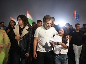 Dsc91666's tweet photo. @RahulGandhi ने जिनको नौकरी दिलाने का भरोसा दिया था उसी भरोसे पर खरी नहीं उतरी @ashokgehlot51 सरकार
👉बजट में नौकरी का वादा कर की वादा खिलाफी 
@INCIndia 
@IYC 
@PSKhachariyawas
@plmeenaINC
@_lokeshsharma
@News18Rajasthan
वही यूवा हुए आत्महत्या करने पर मजबुर 👇👇👇 https://t.co/JKQ8RbGx9y