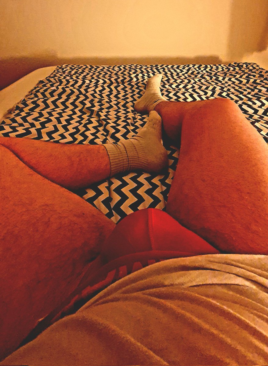 Lover22Daddy's tweet photo. #gay #relax #hairylegs #jockstrap https://t.co/Zxu6aEF4TD
