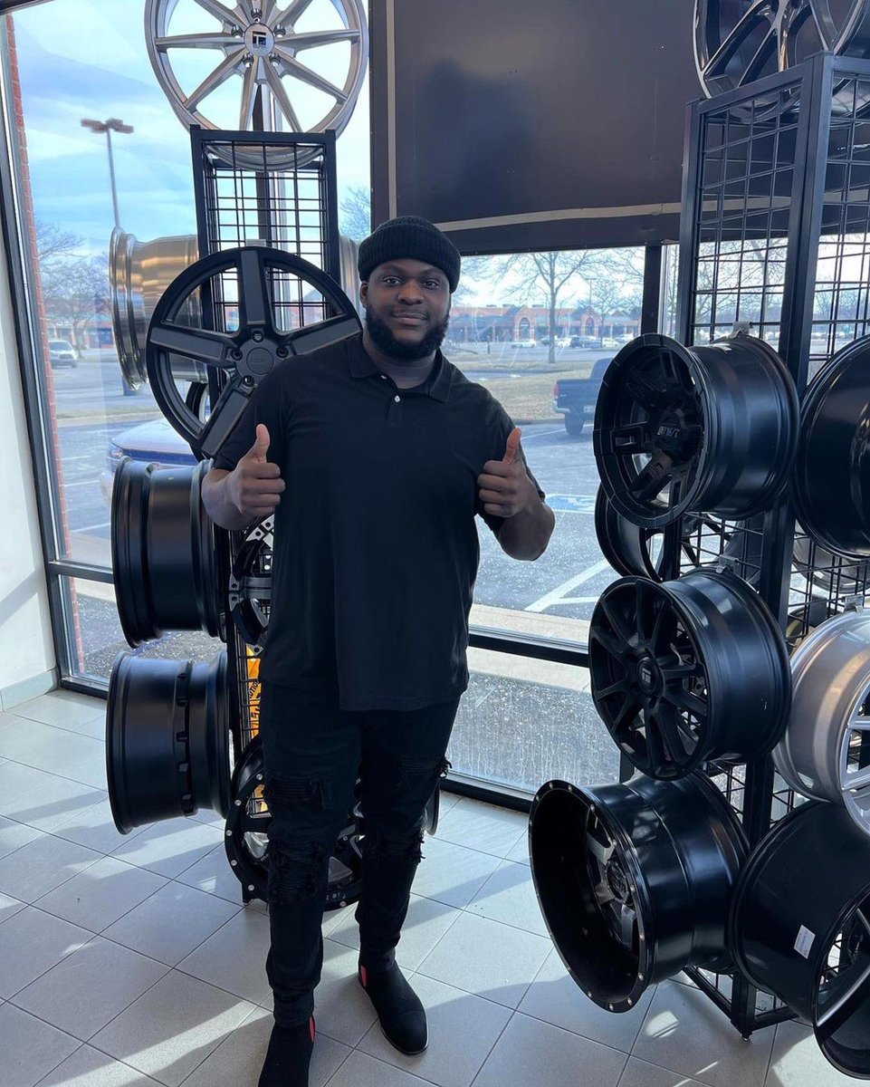 nilmanagement tweet media