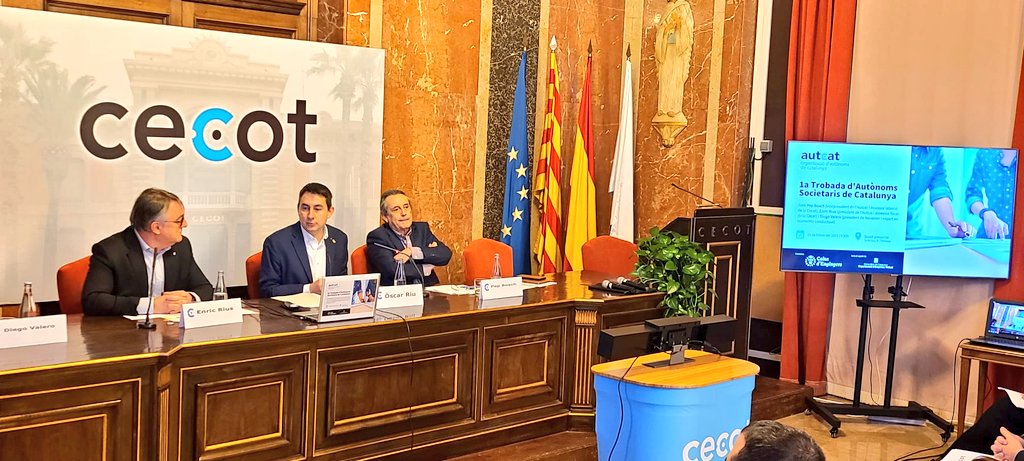 CanalTerrassa's tweet photo. L'expert en #economia conductual Diego Valero participa a la trobada d’#AutònomsSocietaris de Catalunya a la @PatronalCecot

▶️ https://t.co/F8XogGMW11 #Terrassa #Autcat https://t.co/wJsC6bzeLP