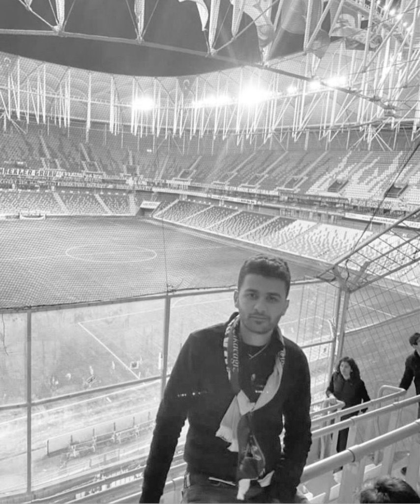 Artvin temsilciliğimizin eski başkanlarından Kaan Koyuncu kardeşimizi ne yazık ki yaşanan deprem nedeniyle kaybettik. Kardeşimize Allah'tan rahmet, kederli ailesine ve sevenlerine baş sağlığı dileriz. #UNIGFB