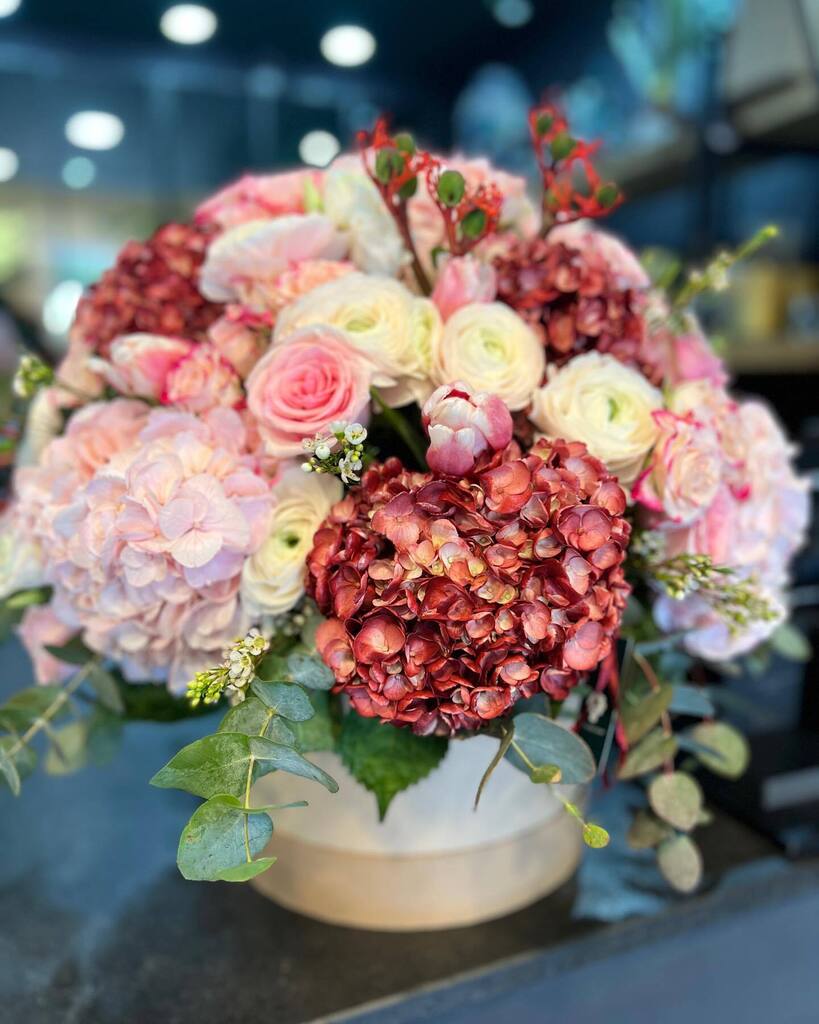 Scottiverdesign's tweet photo. San Valentino 💝 è alle porte, regalale un fiore ….
.
.
.
#fiori #fiorisanvalentino #sanvalentino #scatoladifiori #flowerbox #regalidisanvalentino #sanvalentineday #flowers #flowerporn #flowerdesign #scottiverdesign https://t.co/1048guIatr https://t.co/ljkaQgBiWm