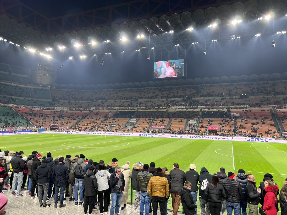 acmilanchampo21's tweet photo. A Casa❤️🖤 have a good feeling about today boys, we owe torino a spanking https://t.co/kwsIlSDlTl