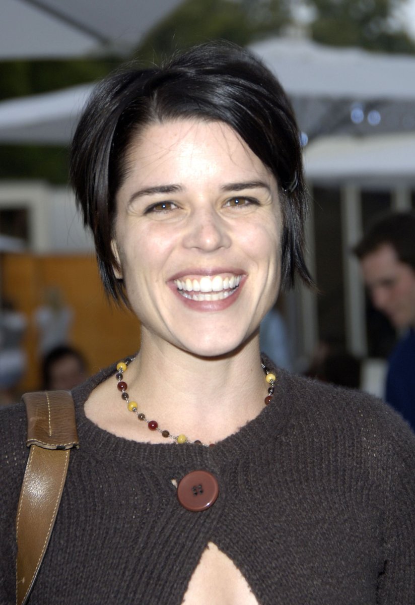 HorrorQueenNeve's tweet image. Neve Campbell 🤎🤎#horrorlegend