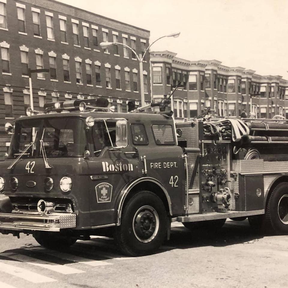 BFDRescue2's tweet photo. Happy 130th anniversary to our own Engine Co. 42.
Feb 10, 1893 – Engine Co. 42 was organized at the quarters of Chemical Engine Co. 5 at 3089 Washington St, in the Egleston Square section of Roxbury.
#BFDEngine42 #throwback #BFDRescue2 #BFDE42R2D9 https://t.co/dgZdlqbXI4