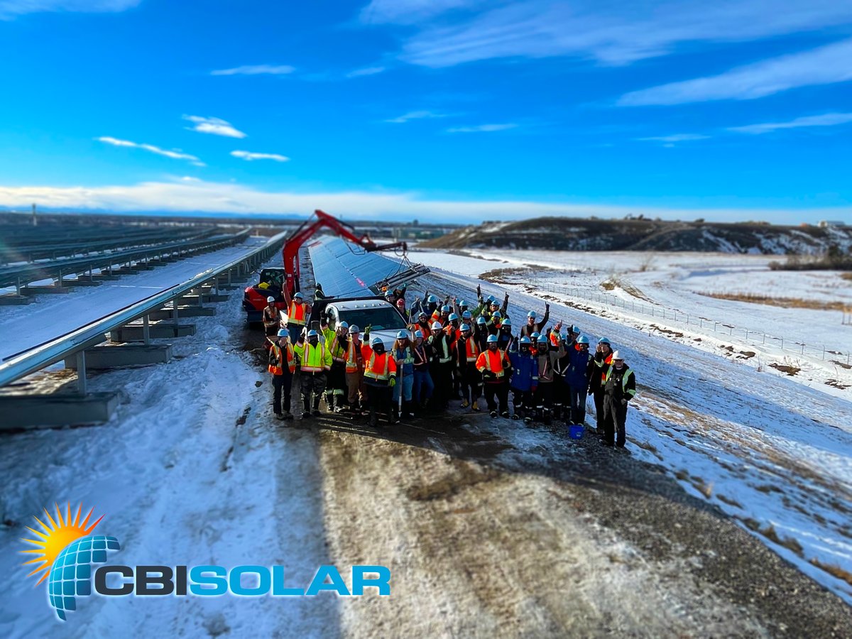CBI_Solar's tweet photo. On Feb. 7 our crews on the Barlow Solar Project installed the final PV Modules. We couldn't be more proud of our workforce.
Thanks again @ATCO &amp; @ValardLP 
 #alberta #calgaryalberta #renewableenergy #solarpv #solarpower #albertasolar #electrician #solargroundmount #solarpanels https://t.co/vxymYjcazK