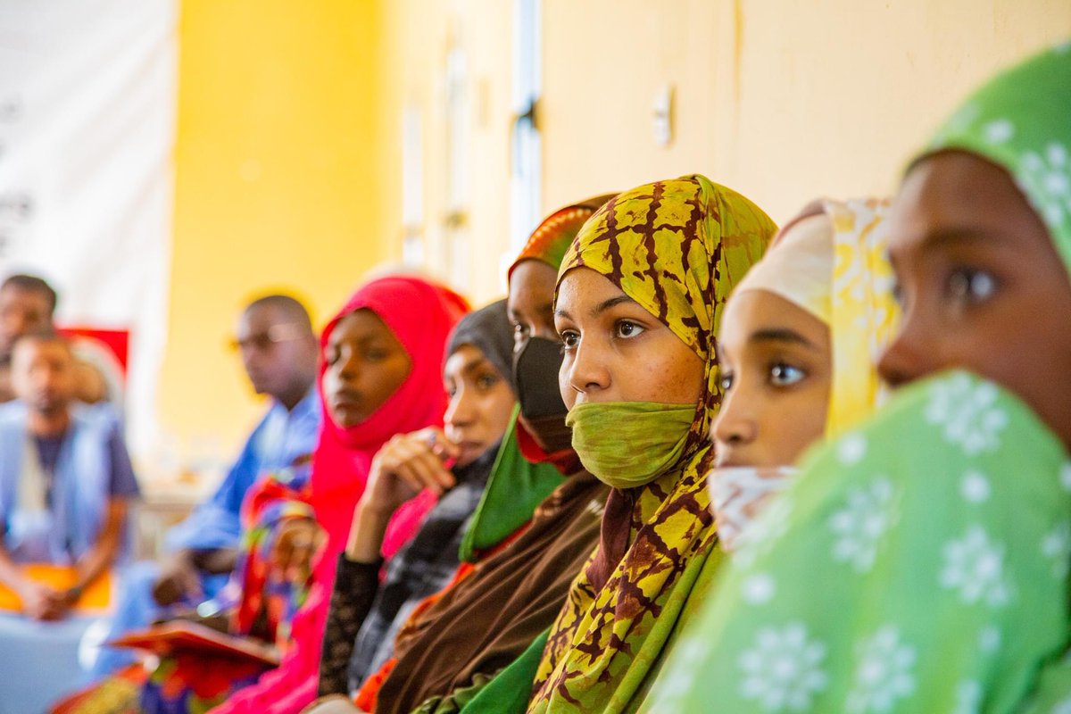 unicefmauritani's tweet photo. Dans le cadre de la journée tolérance zéro, 90 jeunes, filles et garçons, sont formés sur les #VBG et #MGF pour être mobilisés dans les lycées et universités de Nouakchott et assurer une campagne de sensibilisation contre ces pratiques néfastes

#PourChaqueEnfant, la protection💙 https://t.co/JiDlOLpug3