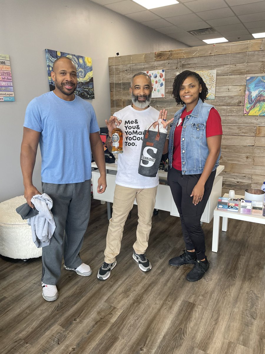 drSheldonchiro1's tweet photo. When I tell you my patients rock!!! https://t.co/iRao9ZU7ry