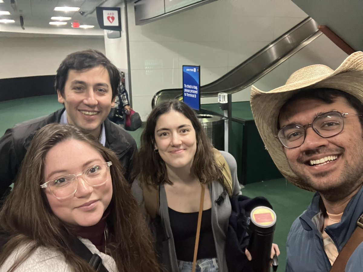 rohin_banerji's tweet image. Great set of talks, new friends and colleagues, and amazing science @GRC_PhysicalOnc !! @BostonU_BME flying out of Galveston with @hadi_nia @GrifnoGabrielle and @murozmar 
And @pratt_ed (who flew out earlier) 

Looking forward to #PSOC 2025!!