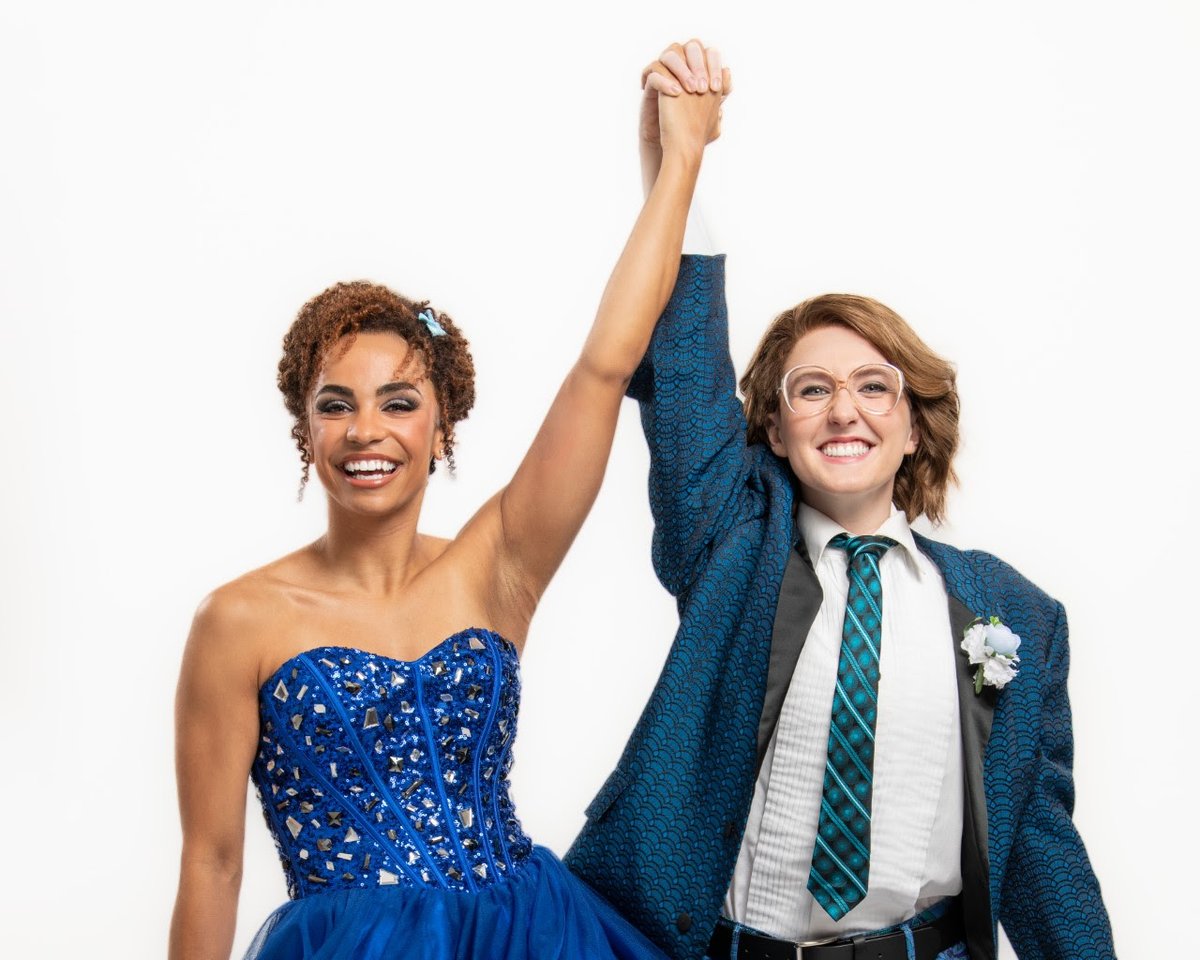 FieldTripA's tweet image. CHANHASSEN DINNER THEATRES | The Prom at CDT!

A story of love, acceptance &amp;amp; embracing the person you were meant to be. @ChanhassenDT 
#MNdinnertheatre #MNmusical #MNcomedy #comedymusical #MNtheatre 

mnfieldtriplibrary.org/chanhassen-din…