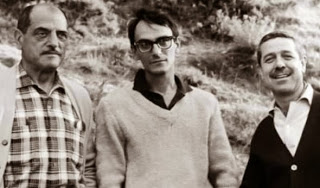 literlandweb1's tweet photo. El cine español en tres nombres: Luis Buñuel, Carlos Saura y Luis García Berlanga. Esta fotografía fue tomada en Cuenca en 1960. Hoy es historia. Ellos, arte. Con todo nuestro cariño y admiración, hasta siempre #CarlosSaura https://t.co/aoVtqPTEM8