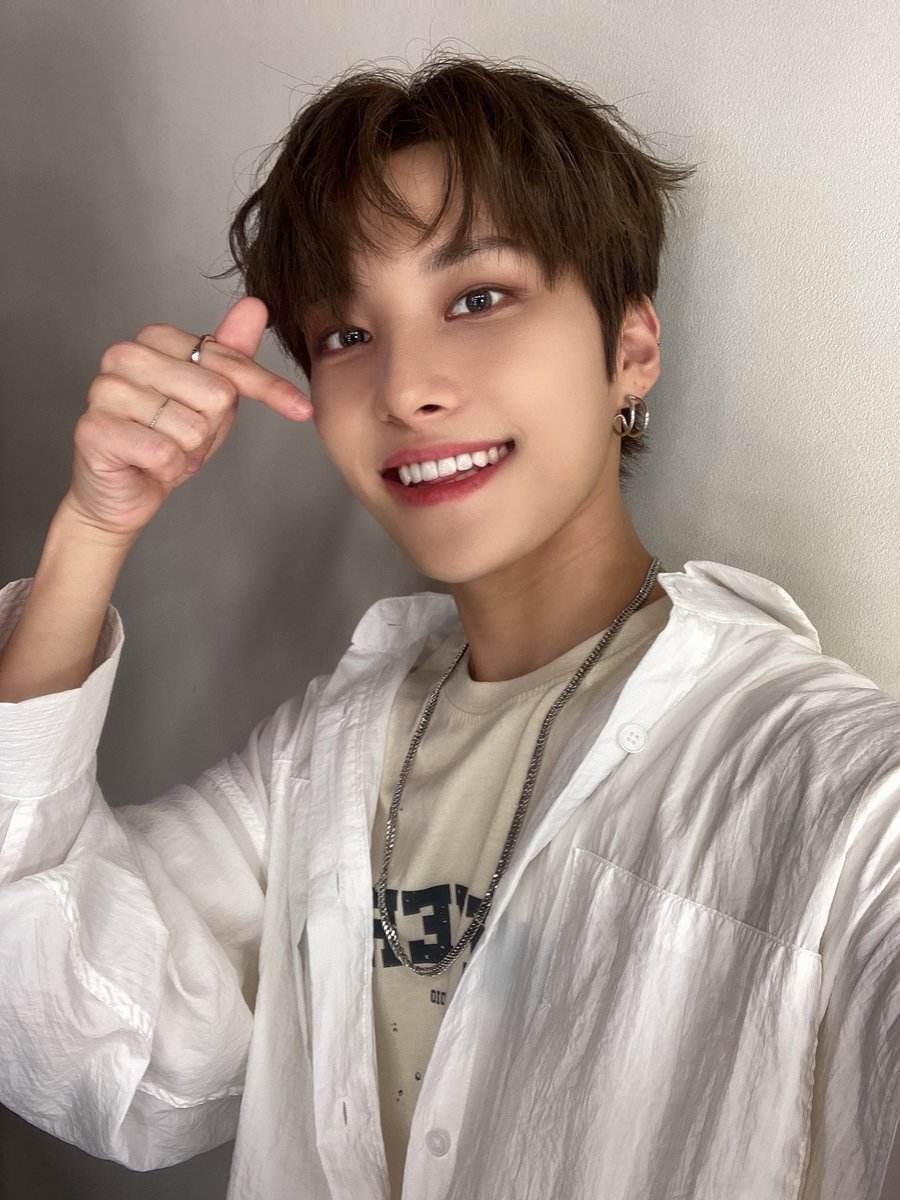 elastnoona's tweet photo. 🎉🍰🍩
happy innie day 🥰
#ELAST #CHOIIN #엘라스트 #최인
#HAPPYCHOIINDAY #해피이니데이
#SnacksforInnie #OurHappINess #요정인니
@ELASTofficial https://t.co/32OLdBvadr