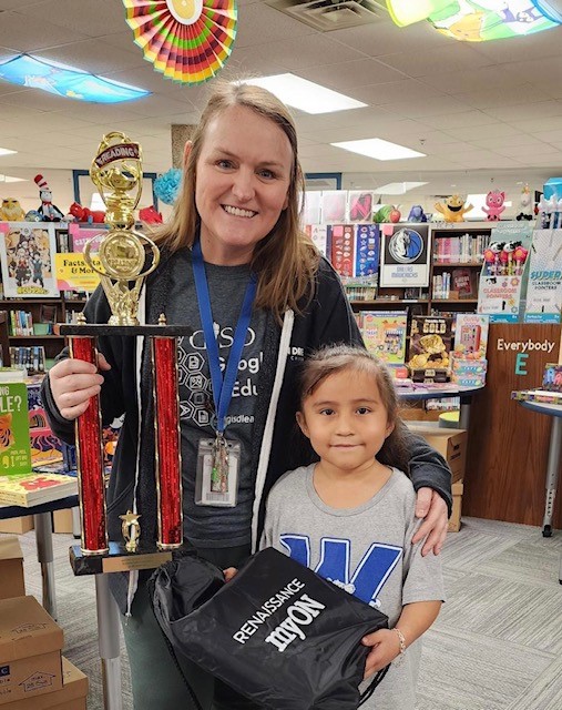Congrats to our <a href="/WGA_Leopards/">Walnut Glen Academy</a> for winning the <a href="/myONreader/">myON by Renaissance</a> Winter Challenge and this cutie who won for most minutes read! <a href="/GISDREADS/">Jeanine Boyett</a>