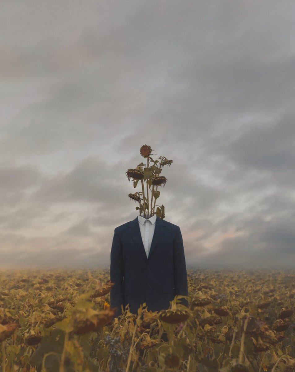 #NewArtists "I form a deep connection with the viewer through the emotions in my images." 

The landscape is a blank canvas for photographer Karl Roberts (<a href="/v4gue/">Karl</a>), whose surreal self-portraits are inspired by innermost human thoughts. Read the feature: bit.ly/40KBaaY