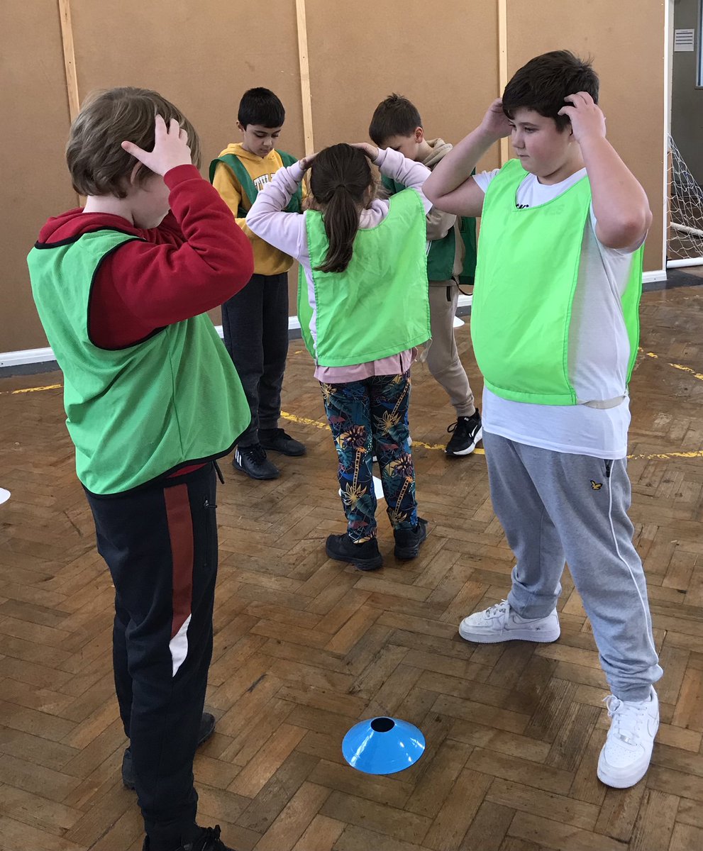 BubsyTownhill's tweet photo. Year 5 are thoroughly enjoying their rugby sessions with @A_NewtDTCS as part of the transition programme with @dylanthomas_sch We have learnt lots of amazing new skills! #tcsyear5 #TCSHW @WRU_Community https://t.co/5sCOubLai9
