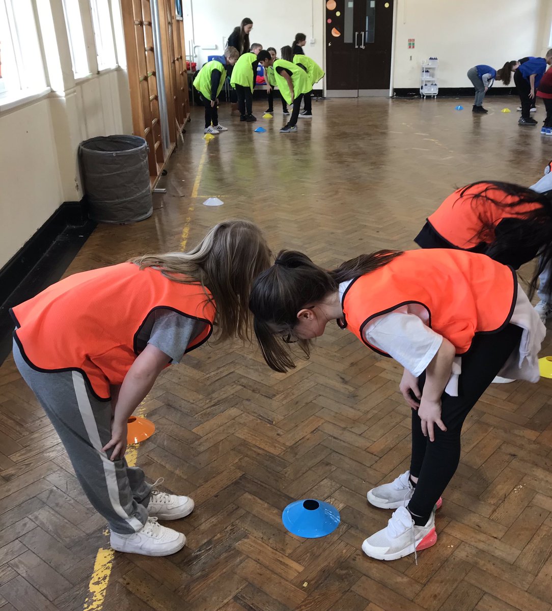 BubsyTownhill's tweet photo. Year 5 are thoroughly enjoying their rugby sessions with @A_NewtDTCS as part of the transition programme with @dylanthomas_sch We have learnt lots of amazing new skills! #tcsyear5 #TCSHW @WRU_Community https://t.co/5sCOubLai9