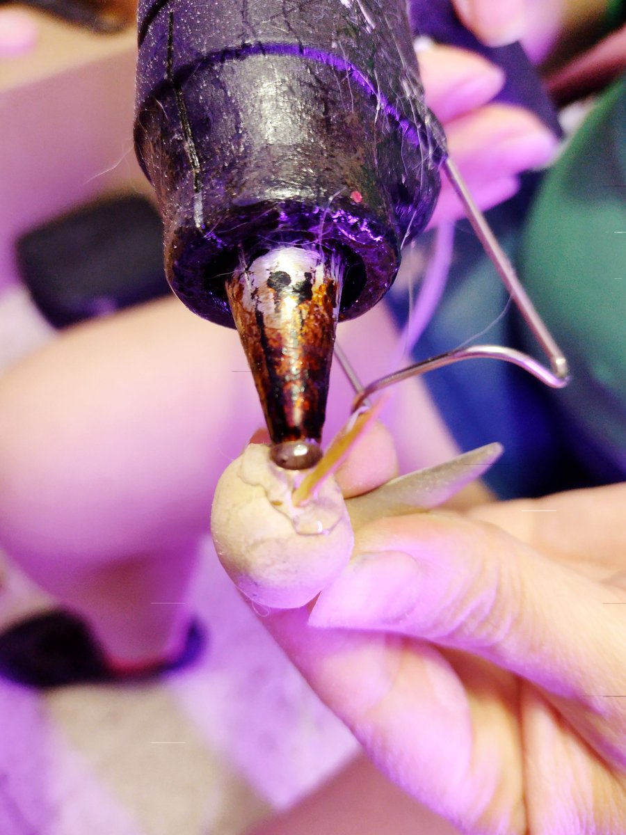 Kamali_Love's tweet photo. Les coloque hotglue para que se fijaran mejor al momento de colocarlos y no se movieran #streaming #streamerlatino #streamergirl #streamer #mimic #geekgirls #geekgirl #girlcraft #girlcrafting #girlcrafter #girlcrafts #ddcraft #geekcrafters #crafts #crafty #geekcraft #geekcrafts https://t.co/8Hvx5Iezoa