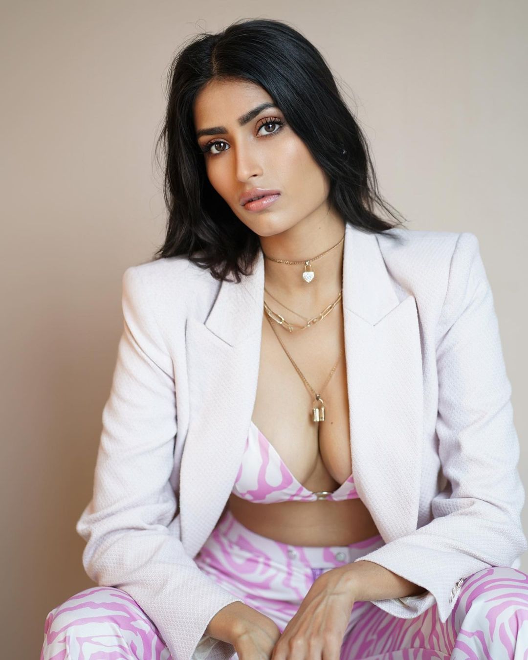 FooKPksaAAA86kR?format=jpg&name=large