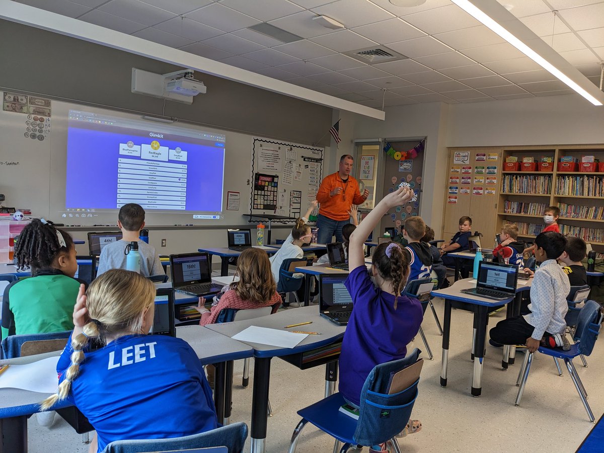 Erica Brown tweet media