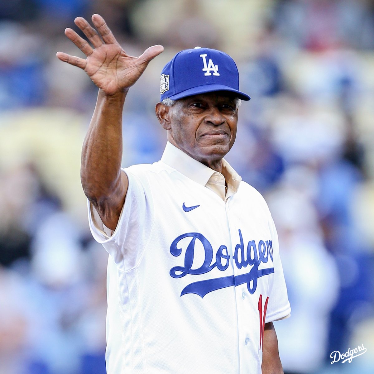 Los Angeles Dodgers on X: Manny Mota and Orel Hershiser will be
