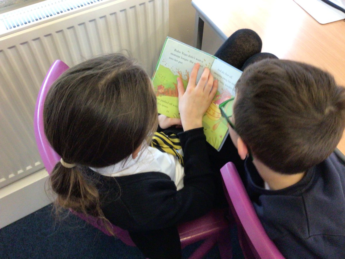OABlI's tweet photo. Today’s theme was ‘Giving’. KS2 came and read with the infant children to give their time. What have your ‘given’ today? @Place2Be #MentalHealth https://t.co/55ndEhVDfU