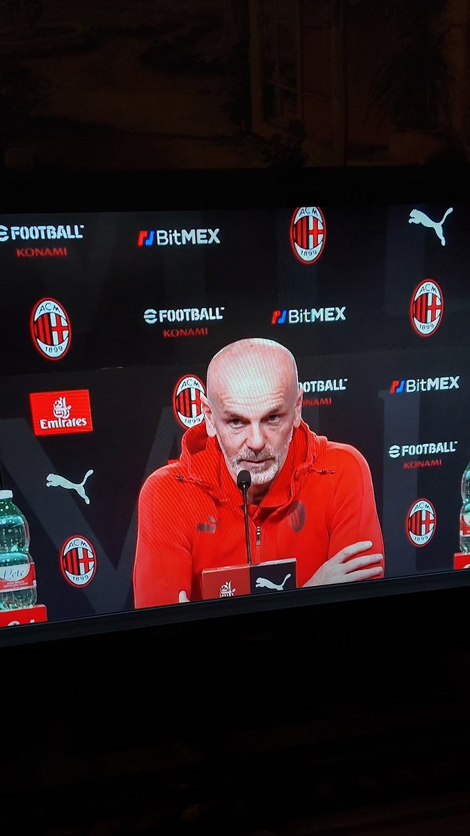 jasonmhancock's tweet photo. Ale ale #ForzMilan Ale❤️🖤
#ForzaMister @MilanClubDublin @MilanClubTO @MilanClubPhilly @SempreMilanCom @MilanClubBoston https://t.co/rxHNl9Kqi9