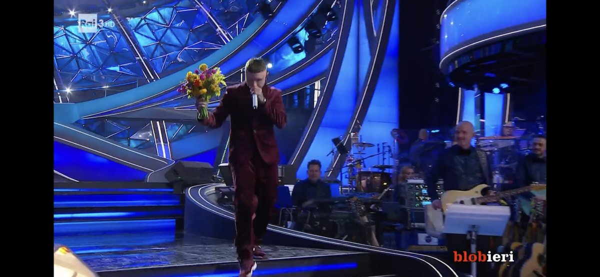 ilCorvoJoe's tweet image. Giusto per ribadire la cultura tutta italiana di pizza, mamma e mandolino..

@BlobRai3 #blobieri