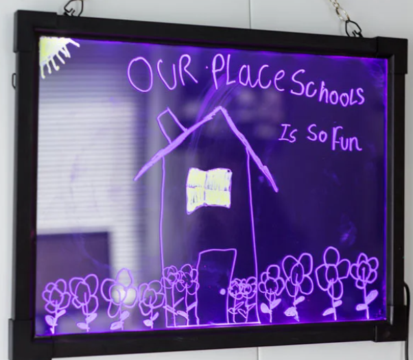 Ourplace_group's tweet photo. Our school is set in extensive grounds, formally an orchard, which provides for all manner of outdoor activities, including play equipment, all-weather paths, forest school and vegetable and fruit patches. https://t.co/WPKbi2hrY7