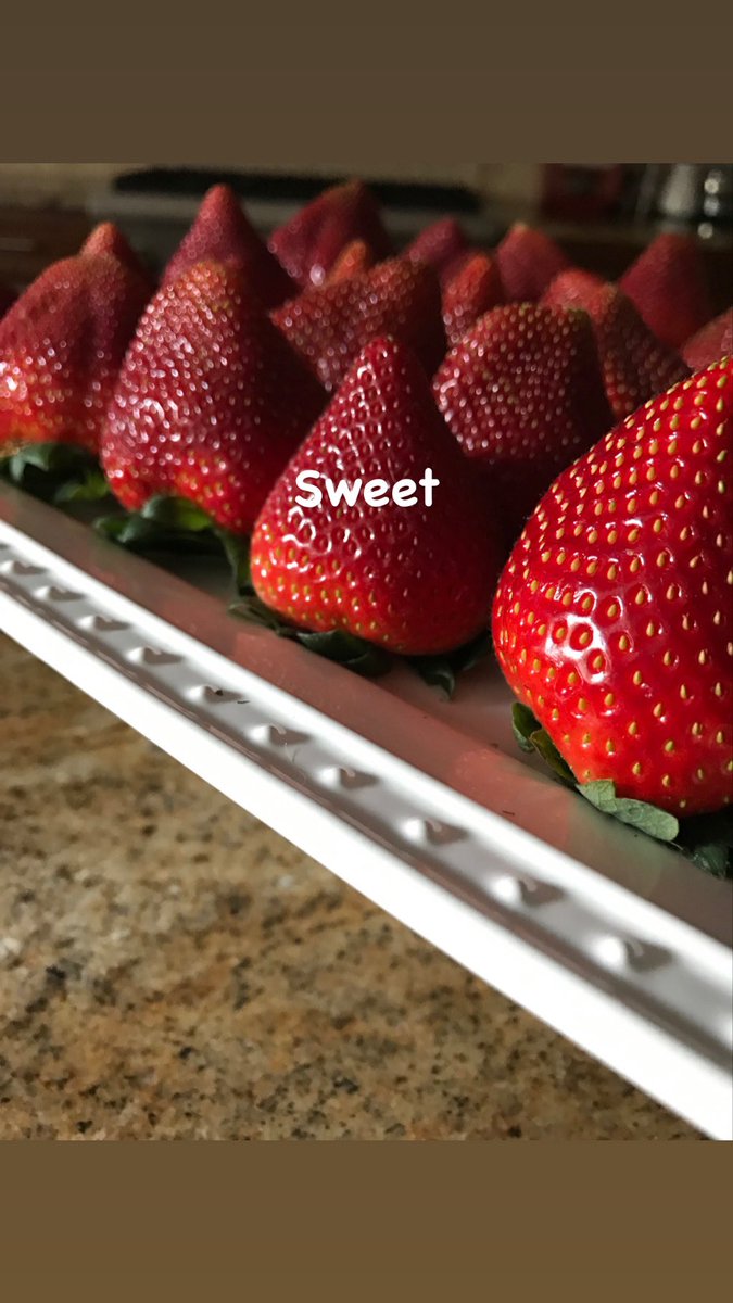 FlaStrawberries's tweet photo. https://t.co/AT8hoZemxL