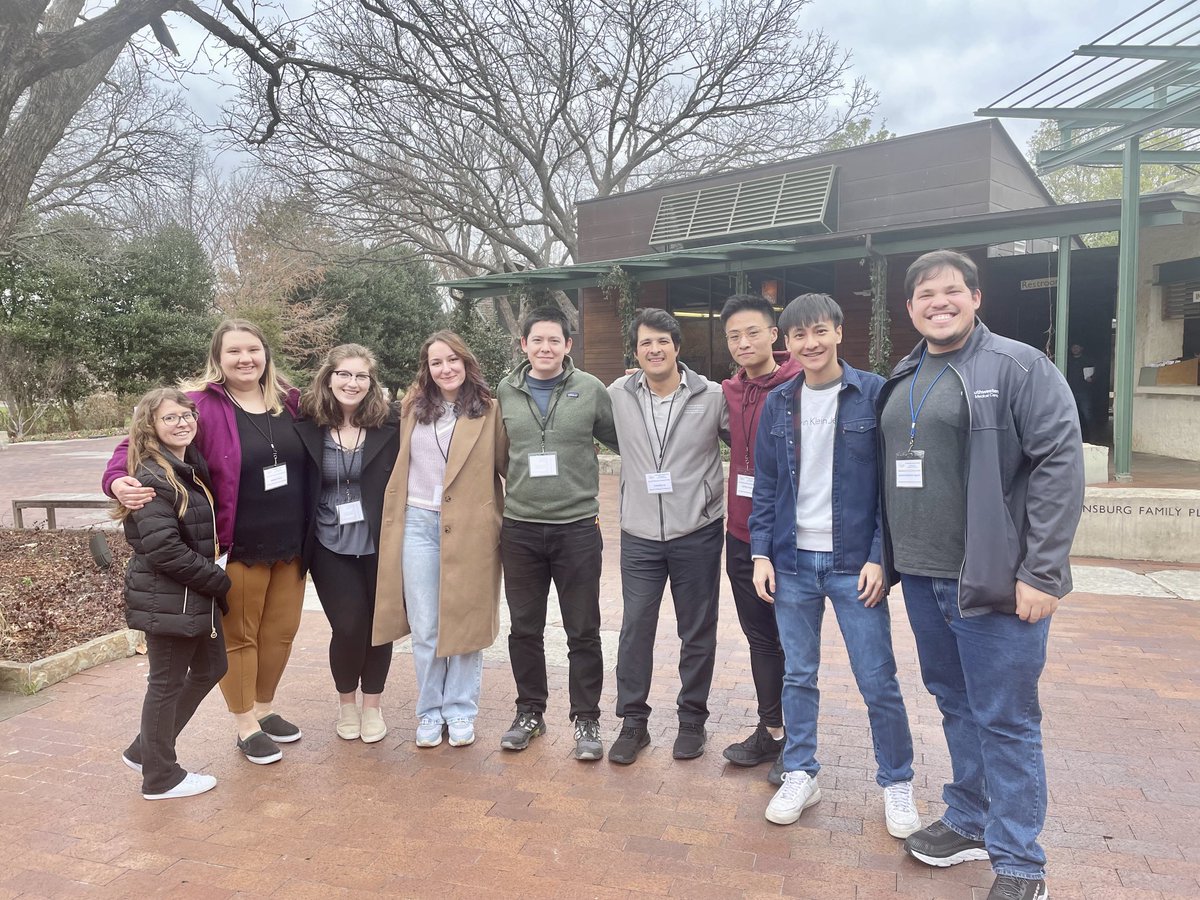 The first year grad students are having fun at this years #GDDRetreat2023! ⁦<a href="/GDDgradprogUTSW/">GD&D</a>⁩