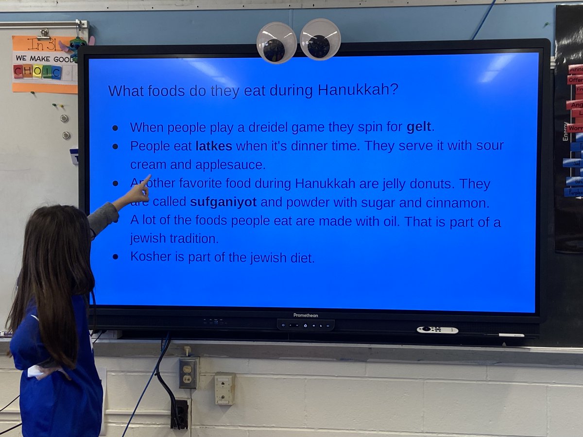 MsKLarkin's tweet photo. 3L had a chance to strengthen our Profile of a Ramsey Graduate competencies through an integrated research unit! Ss thought critically, communicated, collaborated, and had a chance to be creative. The best part was sharing our findings with peers. #WeAreTisdale #PORG https://t.co/NpfvNV8azH