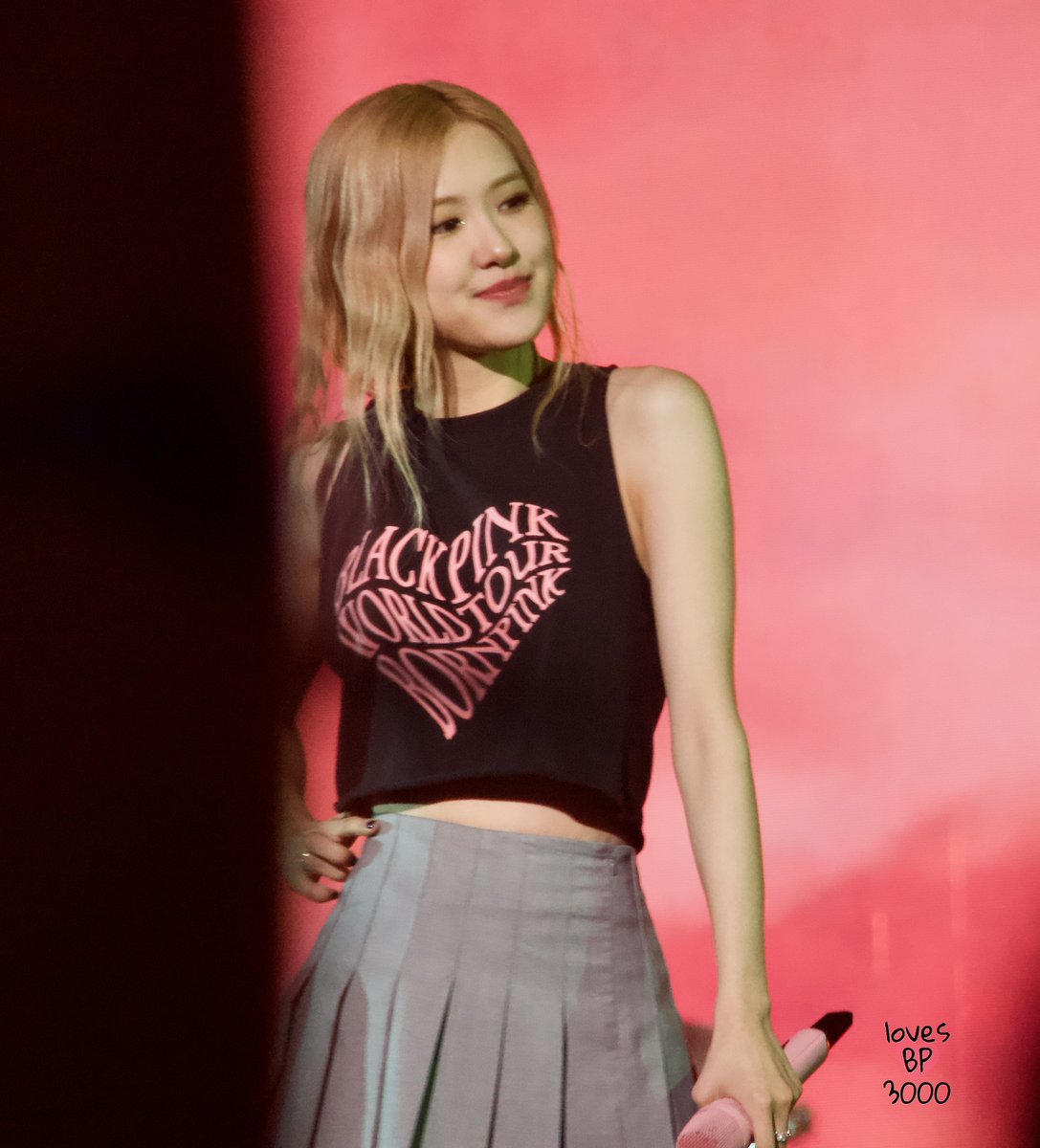 Happiest birthday, ROSÉ! ♥️♥️♥️

#자_오늘밤이야_해피_로제데이
#EasyToLoveROSÉDay
DAZZLING ROSÉ TURNS 26