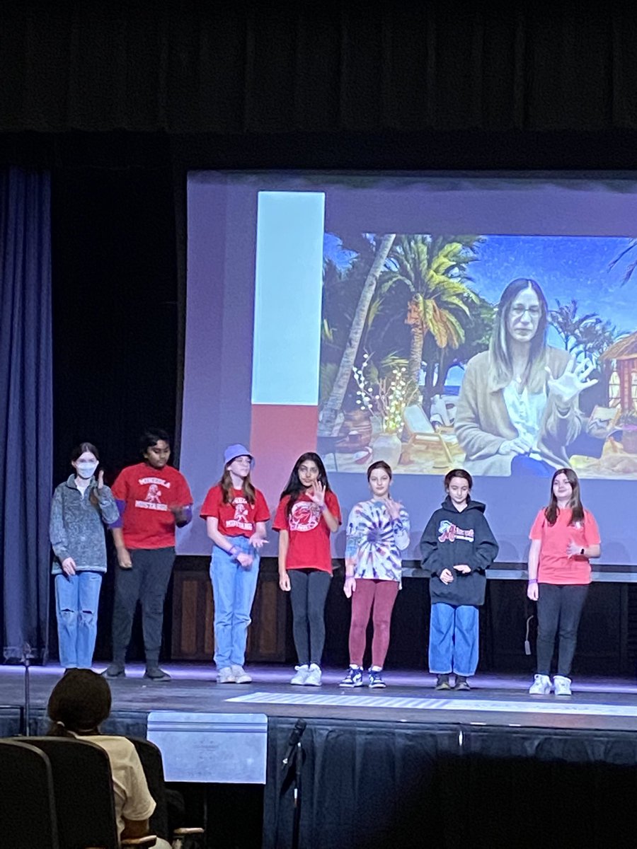 Staci Durnin tweet media