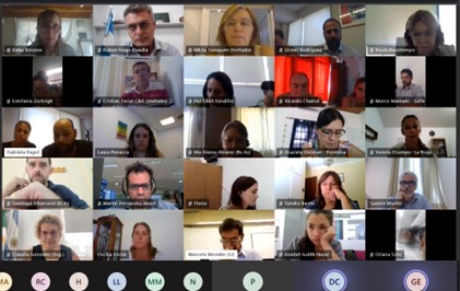 DirGralSistemas's tweet photo. Primera reunión  del año con el equipo Nacional Conectar Igualdad. Objetivo, organizar líneas de acción para continuar con la implementación del Plan Nacional de Inclusión Digital Educativa.
@laurapenacca @CCortes2810 @jaimeperczyk @mineducacion2 @ConectarGob 
#Equipoenmovimiento https://t.co/HaobrF71ms