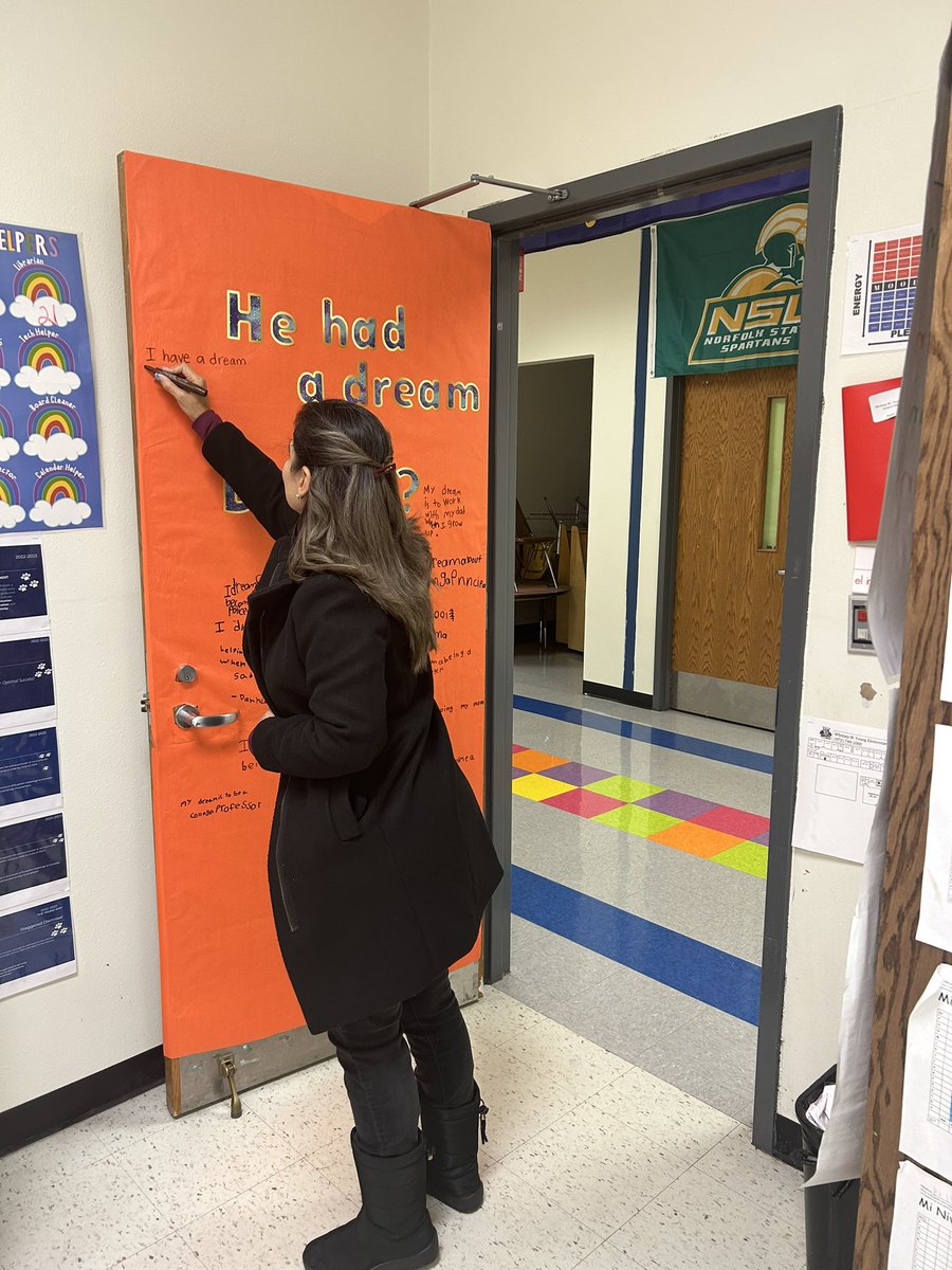 Brendapg44's tweet photo. “Honoring the past inspiring the future”🇿🇦
Celebrating African American Heritage Month @WMYwildcats 
#1stgrade 
#dreamscometrue https://t.co/KIeEuZa37w