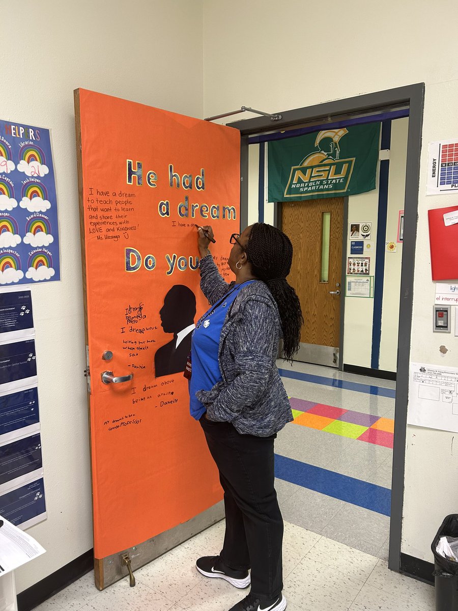 Brendapg44's tweet photo. “Honoring the past inspiring the future”🇿🇦
Celebrating African American Heritage Month @WMYwildcats 
#1stgrade 
#dreamscometrue https://t.co/KIeEuZa37w
