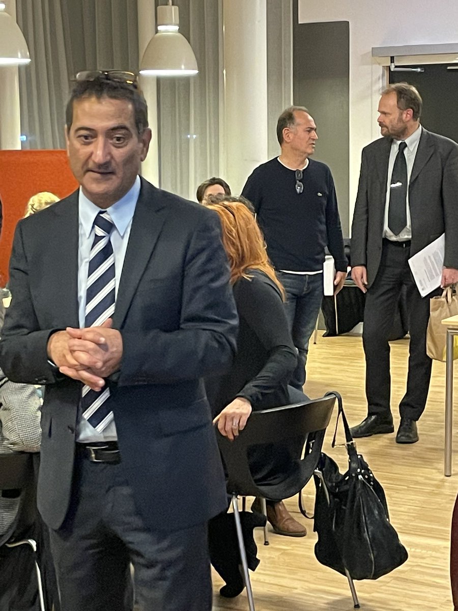 Sameh Egyptson klarar sin doktorsavhandling om Muslimska brödraskapet (MB) vid Lunds universitet - 2-1 i bedömningen.