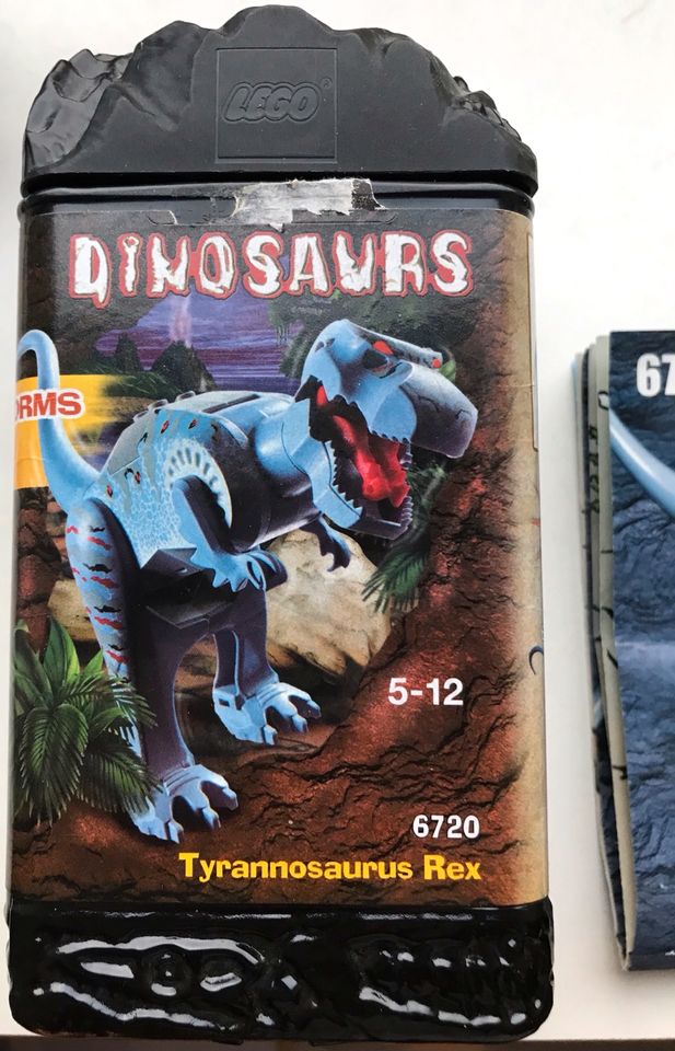 PalaeoKieran's tweet photo. OMG WHO REMEMBERS THESE BAD BOYS!?? 😱😄 I used to get one of these after my swimming lesson if I did well and behaved (#ADHDKID) 🤣 #lego #dinosaurs #palaeontology #fossils #nostalgia https://t.co/3poXkSiWh3