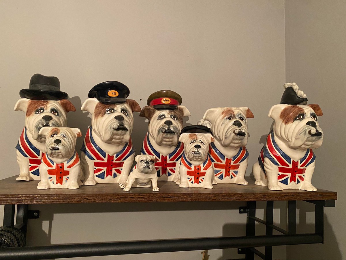 Hey #tweeters peace and love from #collectibulldogs our #twitter page for collectibulldogs.com the world’s largest bulldog collection turned museum online. Linked with @BrightonMuseums we have a free loan @thetoymuseum and lucky to be endorsed by @spike_osullivan 🥊 #ukbased