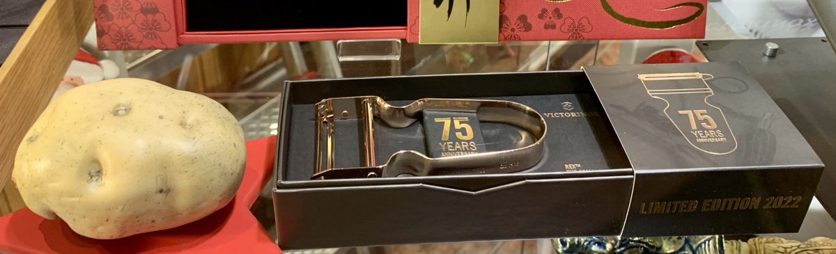 LFarnsworth's tweet photo. A 75th anniversary commemorative limited-edition potato peeler, you said?

Yeah, I got a guy.

#lausanne #switzerland 🇨🇭 #fridayphoto #andobserving👓 https://t.co/X2nP0zwGxE