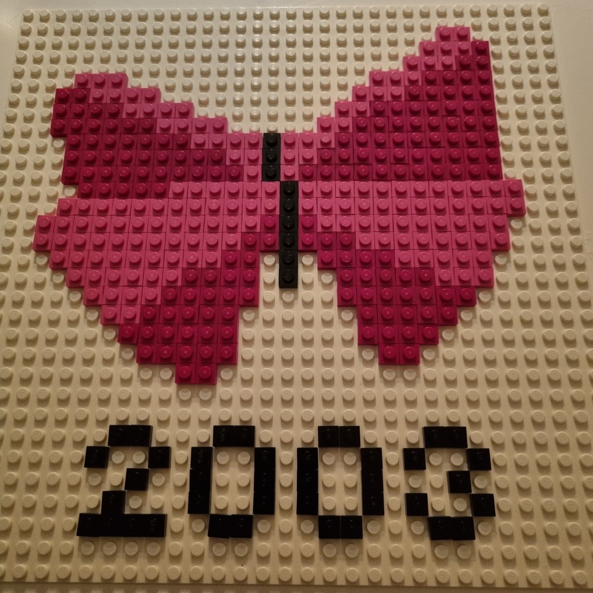 Assembling the speaker gift from <a href="/swetugg/">swetugg</a> but I think I may have done a mistake 🤔