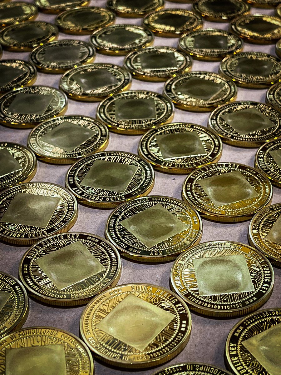 Cryptochipsio's tweet photo. 1,000+ Shiba Inu QR Coins Minted 🚀

Browse the best selling #SHIB merch @cryptochipsio 🤩

#cryptochips #QRcoins #shibainu #shibcointomoon #shibcrypto https://t.co/w2MvAb8dBy