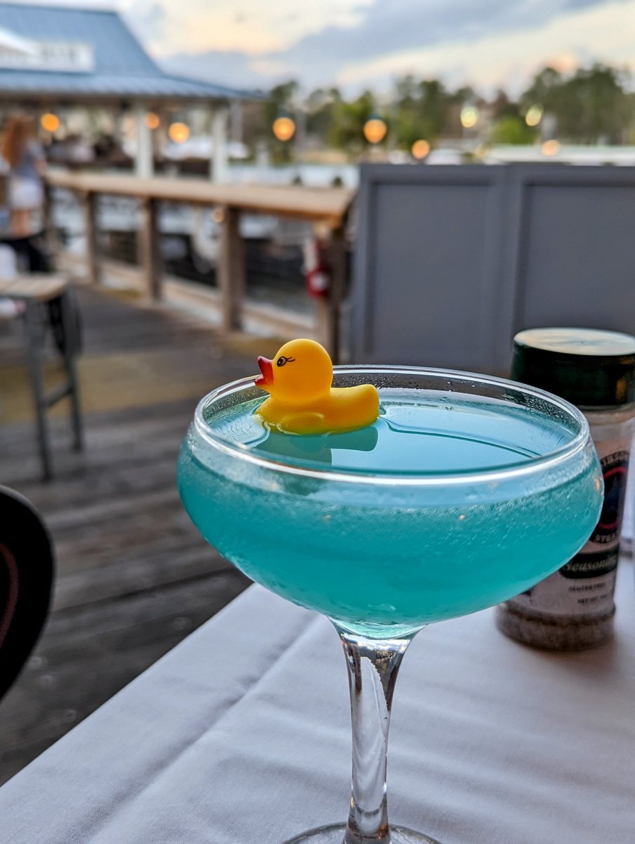 Beci Mahnken tweet media