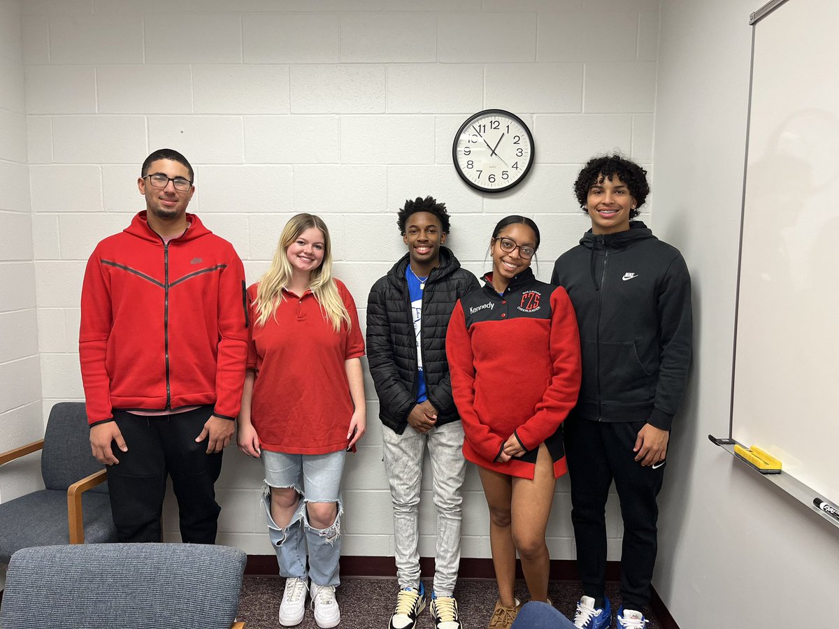Thank you to these awesome Diversity Club people who ran our January Poverty Awareness Month and gathered donations for the Crisis Nursery!! <a href="/ZumSouth/">Bulldogs</a> <a href="/FZSCounseling/">FZS Counseling</a>