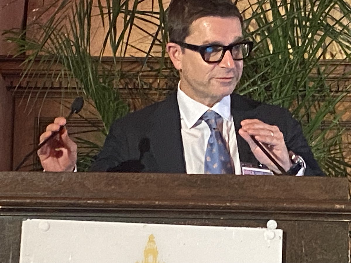 VascularNews's tweet photo. Here Dr Gustavo Oderich highlights the importance of open surgery to facilitate #FEVAR + #BEVAR. #CriticalIssuesAmerica https://t.co/ZC925w9SES